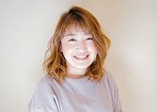 葭谷佳子